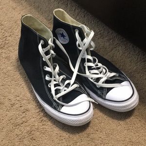 Black high top converse (unisex)!!